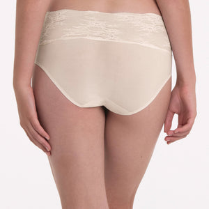 Essential Lace - High Waist